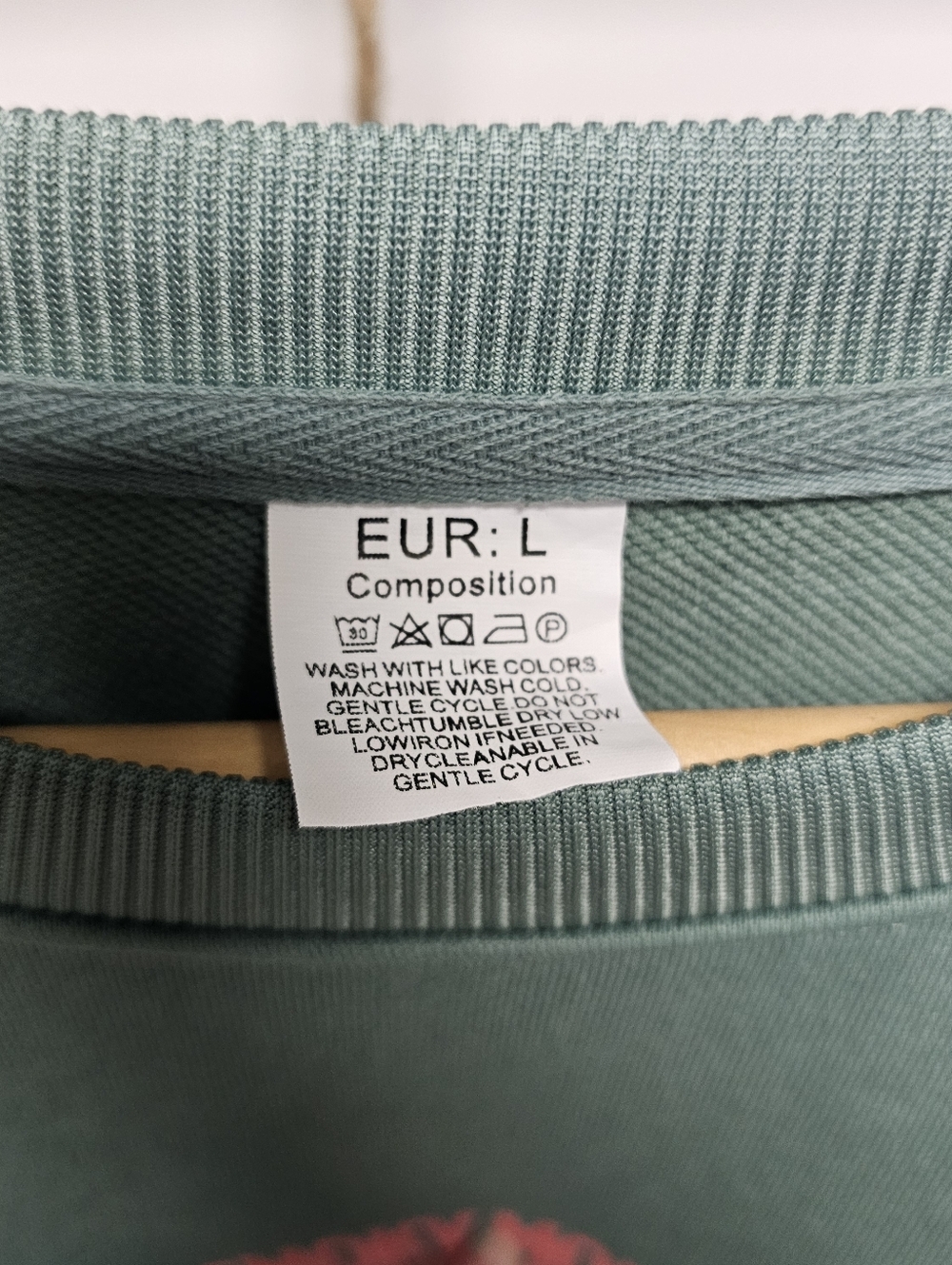 NWOT National Parks Graphic Sweatshirt - Picture 4 of 4